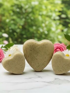 Naturalz Luxurious Laurel Berry Heart Bar Soap
